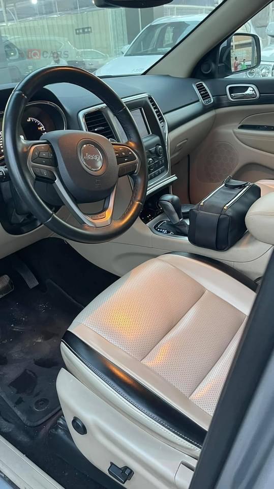 جيب جراند شيروكي